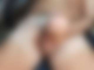 Live cam show with dzo74830 - English on Uber Horny