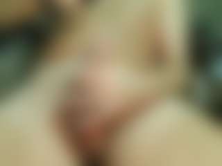 dzo74830's Live Sex Cam Show