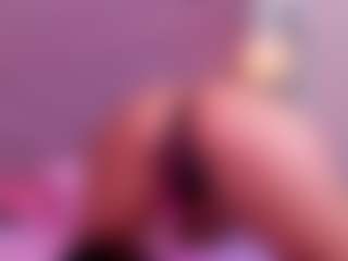 Live cam show with Jazmine-Bloom - Spank on Camsoda
