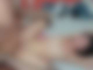 submissive-extremee's Live Sex Cam Show