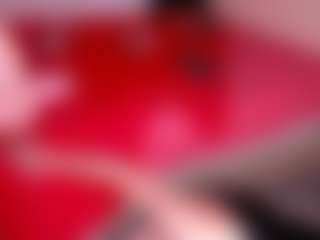 submissive-extremee's Live Sex Cam Show
