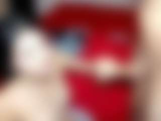 submissive-extremee's Live Sex Cam Show