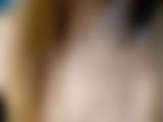 Live cam show with VoidElaris - Blue Eyes on Stripli.com