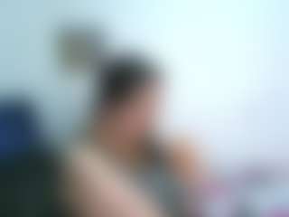 Spettacolo in cam dal vivo con karlajimenez - Granny Squirt su Camsoda