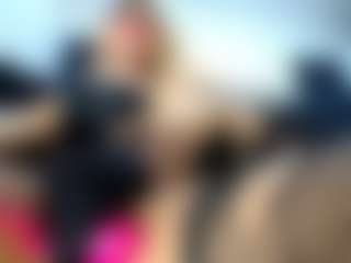 laura-fit's Live Sex Cam Show