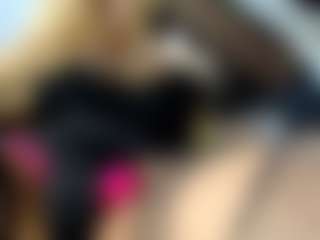laura-fit's Live Sex Cam Show