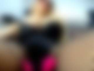 laura-fit's Live Sex Cam Show