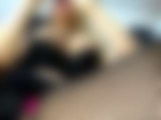 laura-fit's Live Sex Cam Show