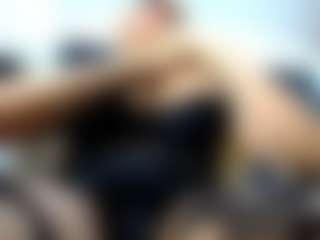laura-fit's Live Sex Cam Show