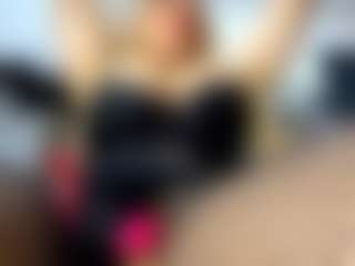 Live cam show with laura-fit - Flat Chested on https://playwithruby.com