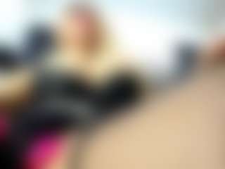 Live cam show with laura-fit - Flat Chested on Dare Cams
