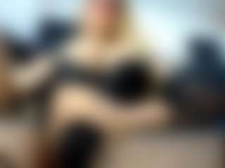 Live cam show with laura-fit - Dominican on Soda Cam