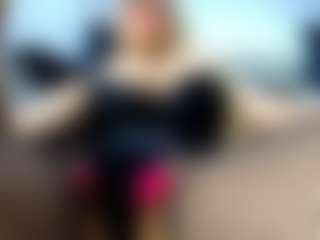 Live cam show with laura-fit - Lean on SinfulBabes