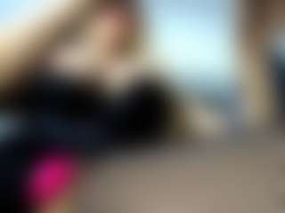 Live cam show with laura-fit - Hazel Eyes on TottyGirls