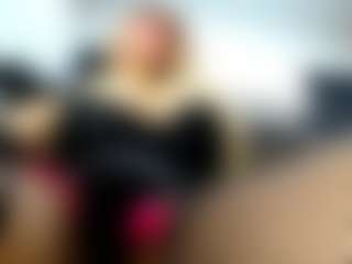 Live cam show with laura-fit - Korean on Milfs Live
