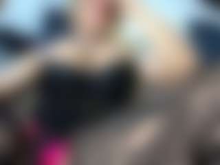 Live cam show with laura-fit - Caucasian on SinfulBabes