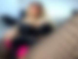 Live cam show with laura-fit - Italian on Camsoda | colombia