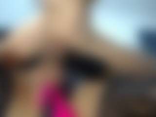 Live cam show with laura-fit - Italian on SinfulBabes | colombia