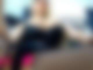 Live cam show with laura-fit - Hazel Eyes on SpunkLive