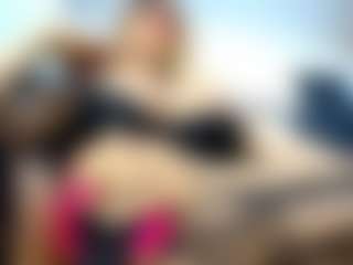 Live cam show with laura-fit - Hazel Eyes on infinitiblacc.com