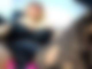 Live cam show with laura-fit - Biracial on Camming Site