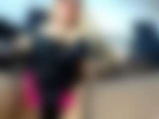 Live cam show with laura-fit - Huge Tits on Camming Site