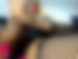 Live cam show with laura-fit - Lean on madthumbs