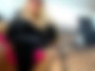 Live cam show with laura-fit - German on Camsoda
