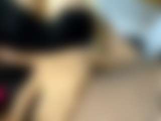 Live cam show with laura-fit - Arabic on Chatstar