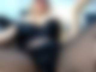 Live cam show with laura-fit - Caucasian on nudelive.tv