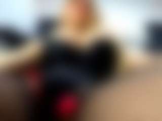 Live cam show with laura-fit - Implants on Cam Slut