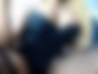 Live cam show with laura-fit - Cumshot on TeamSkeetLive