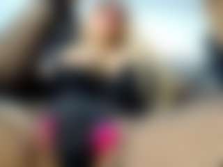 Live cam show with laura-fit - Caucasian on Strip Flash - Live Sex Shows