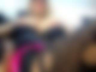 laura-fit's Live Sex Cam Show