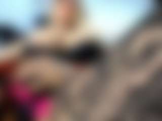 laura-fit's Live Sex Cam Show