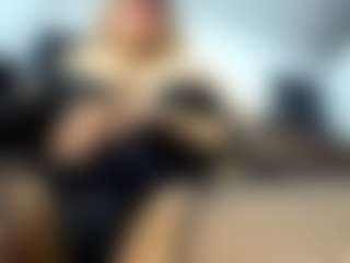 laura-fit's Live Sex Cam Show