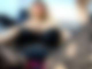 Live cam show with laura-fit - Italian on CamwithHer | colombia