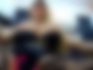 Live cam show with laura-fit - Irish on TeamSkeetLive