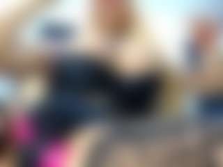 Live cam show with laura-fit - Irish on Camsoda