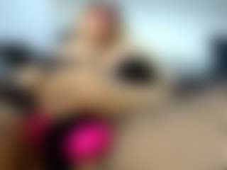 Live cam show with laura-fit - Korean on Camsoda
