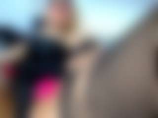 Live cam show with laura-fit - Mexican on Camsoda | colombia