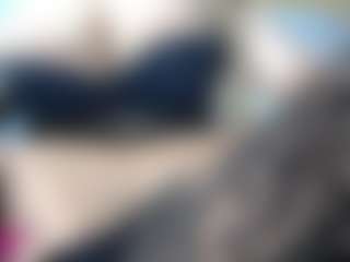 laura-fit's Live Sex Cam Show