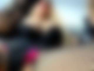 Live cam show with laura-fit - Average on x69.live