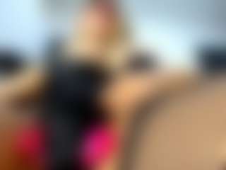 Live cam show with laura-fit - Green Eyes on Camiplay Live