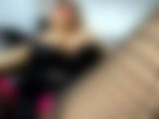 Live cam show with laura-fit - Genital Piercings on Latina Girls