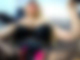 Live cam show with laura-fit - Japanese on Stripli.com | colombia