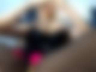 Live cam show with laura-fit - Italian on Camsoda | colombia