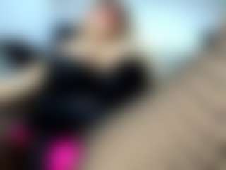 Live cam show with laura-fit - Dominican on CamSextacy