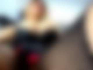 laura-fit's Live Sex Cam Show