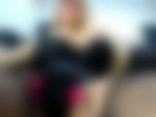 Live cam show with laura-fit - Huge Tits on Fit Hotties